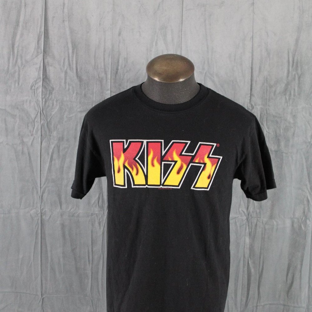 Retro Band Shirt - Kiss Flame Graphic 2005 - Men's Medium